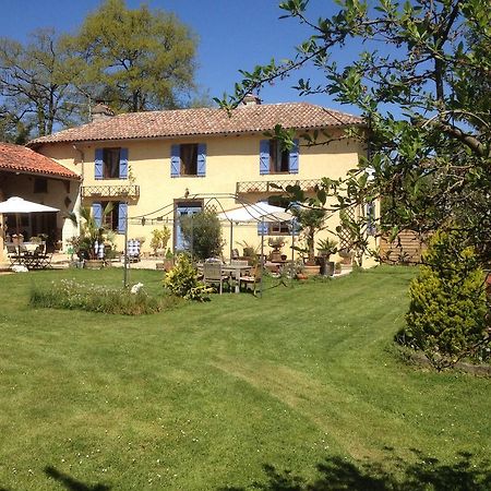 Domaine Le Chec Bed & Breakfast Saint-Ost Exterior photo